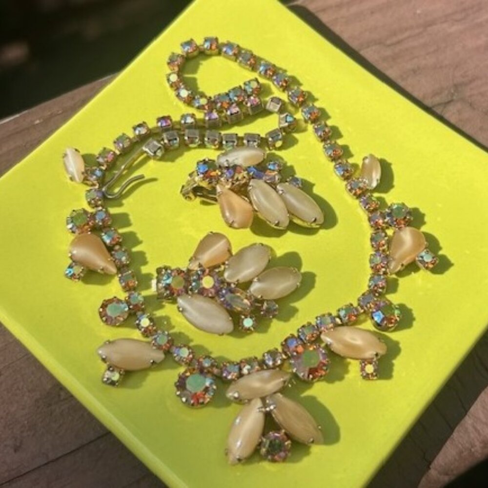 WEISS Aurora AB Rhinestone Cream Molded Glass Necklace and Earrings SET